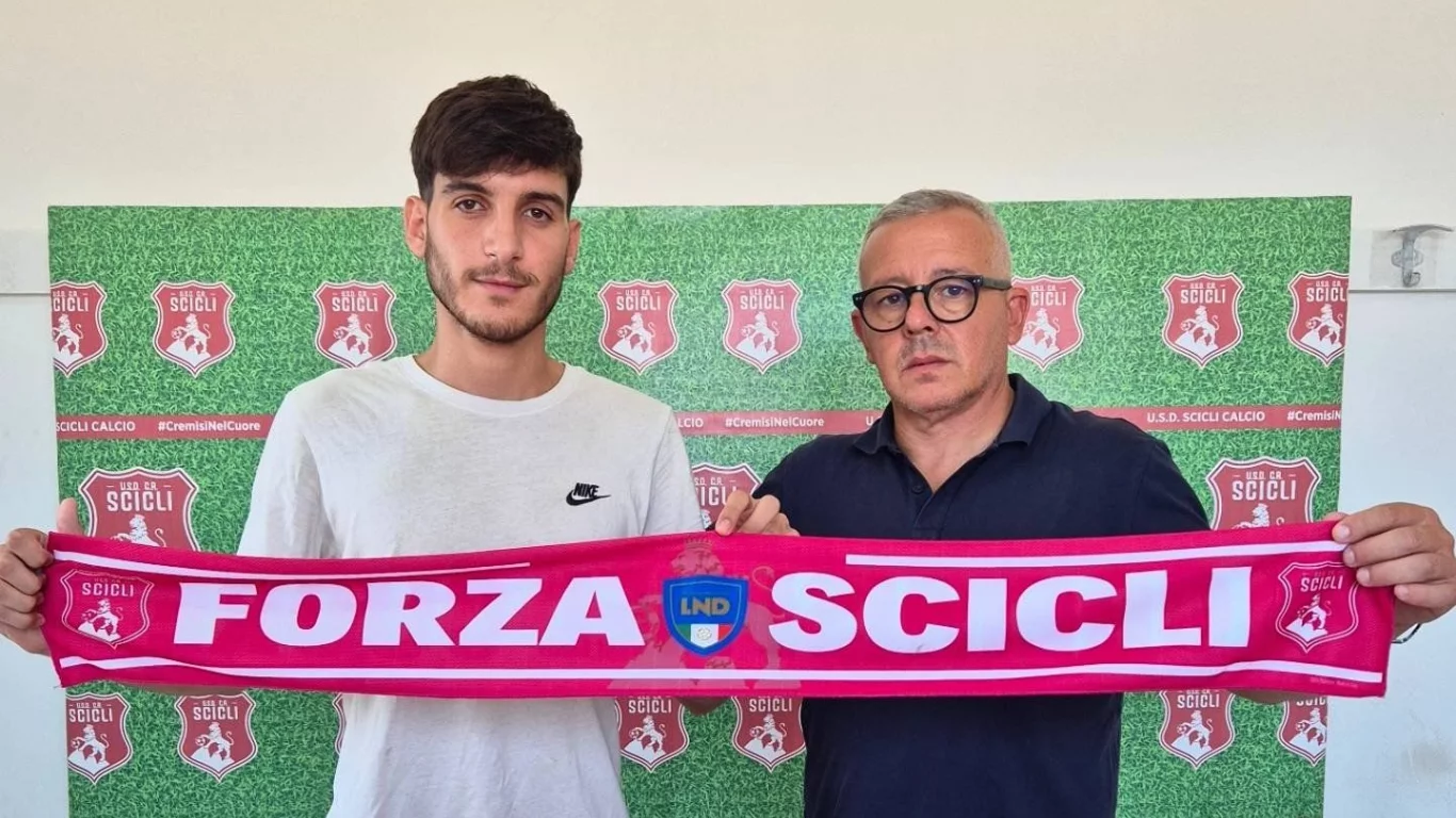 Primo “cin cin “ per lo Scicli CR, allo “Scapellato” tris di reti al Canicattini e prima vittoria per i cremisi