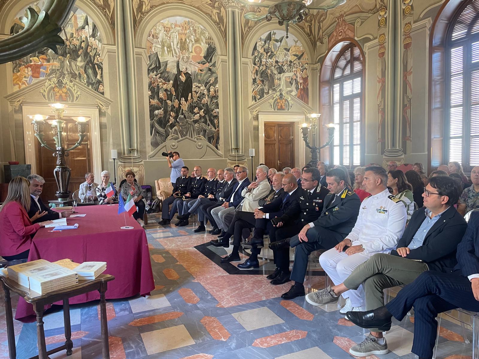 “Una semplice storia Italiana”, presentato in prefettura a Ragusa il libro di Emanuele Tumino