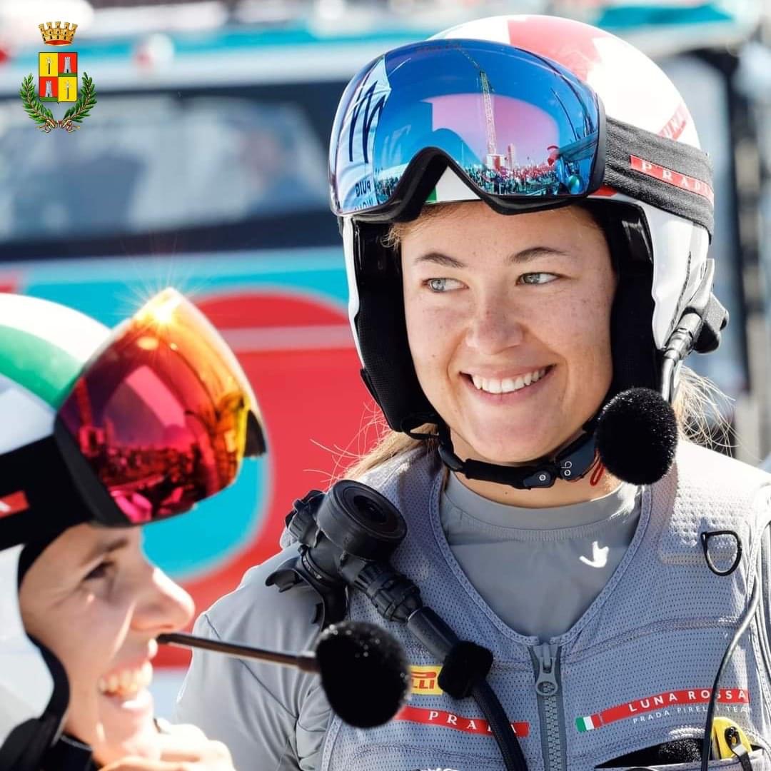 L’ispicese Giulia Fava tra le veliste di Luna Rossa che ha vinto l’America’s Cup femminile