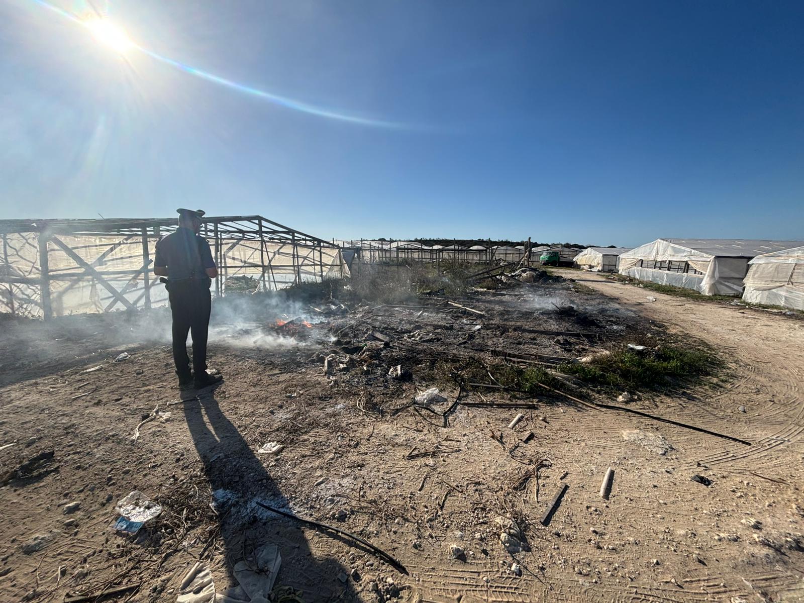 Smaltimento illecito di rifiuti a Scoglitti: carabinieri denunciano tunisino
