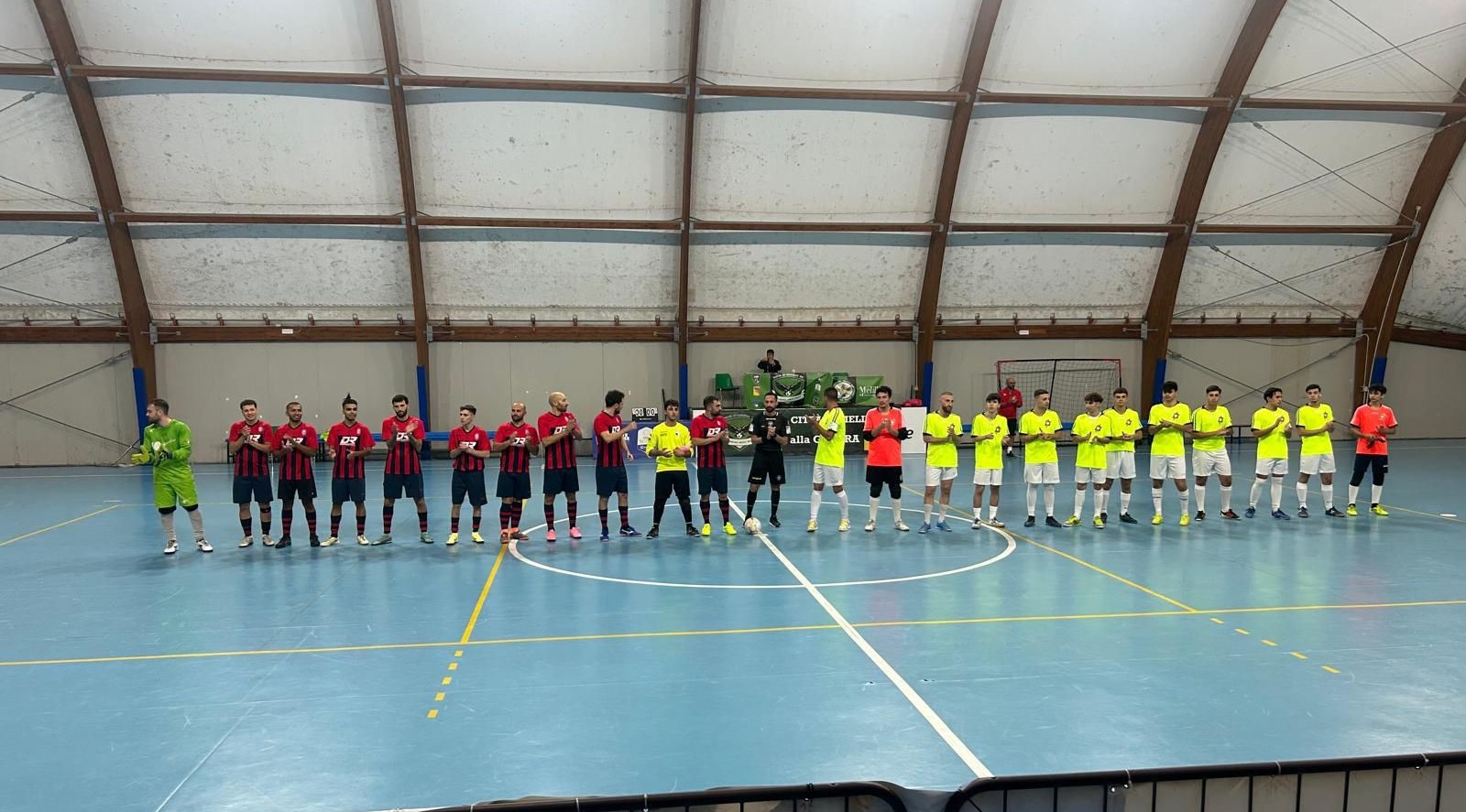 Calcio a 5: in serie C2 pari esterno a Villasmundo del Frigintini, i rossoblu raggiunti da un rigore nel finale
