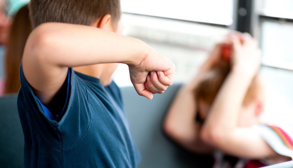 Modica, ragazzino bullizzato a scuola finisce in Ospedale in codice rosa: trauma cranico