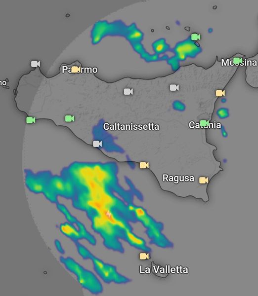 Meteo, lunedì e martedì, peggioramento con  piogge e possibili temporali