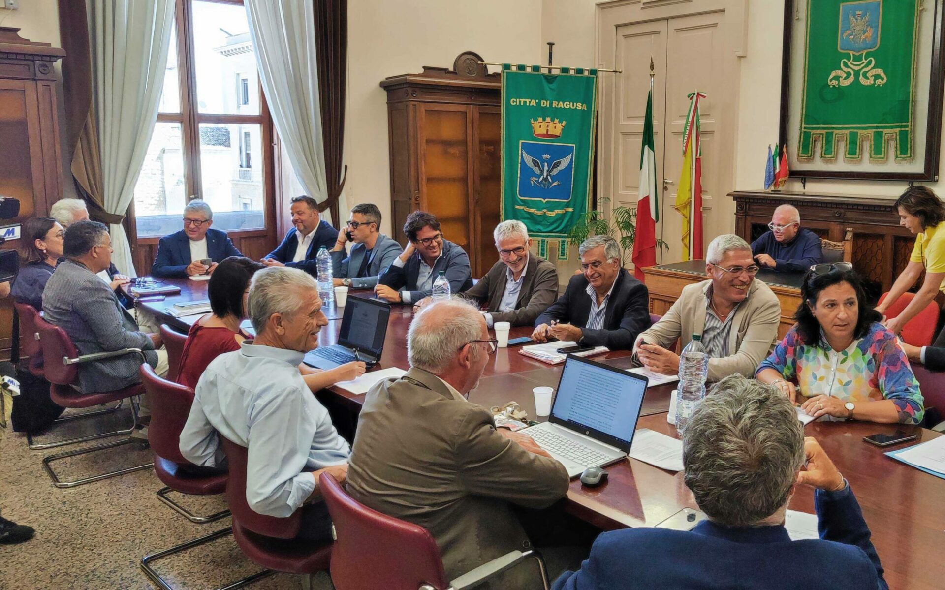L’apatia, stile conclamato dei Sindaci della Provincia nei riguardi di Iblea Acque