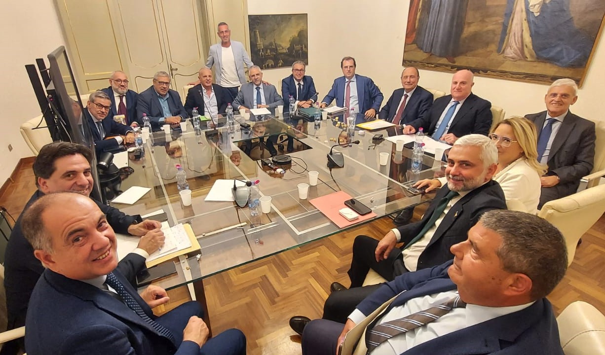 Regione, vertice maggioranza, si va avanti su ex Province (voto ad aprile) e manovrina