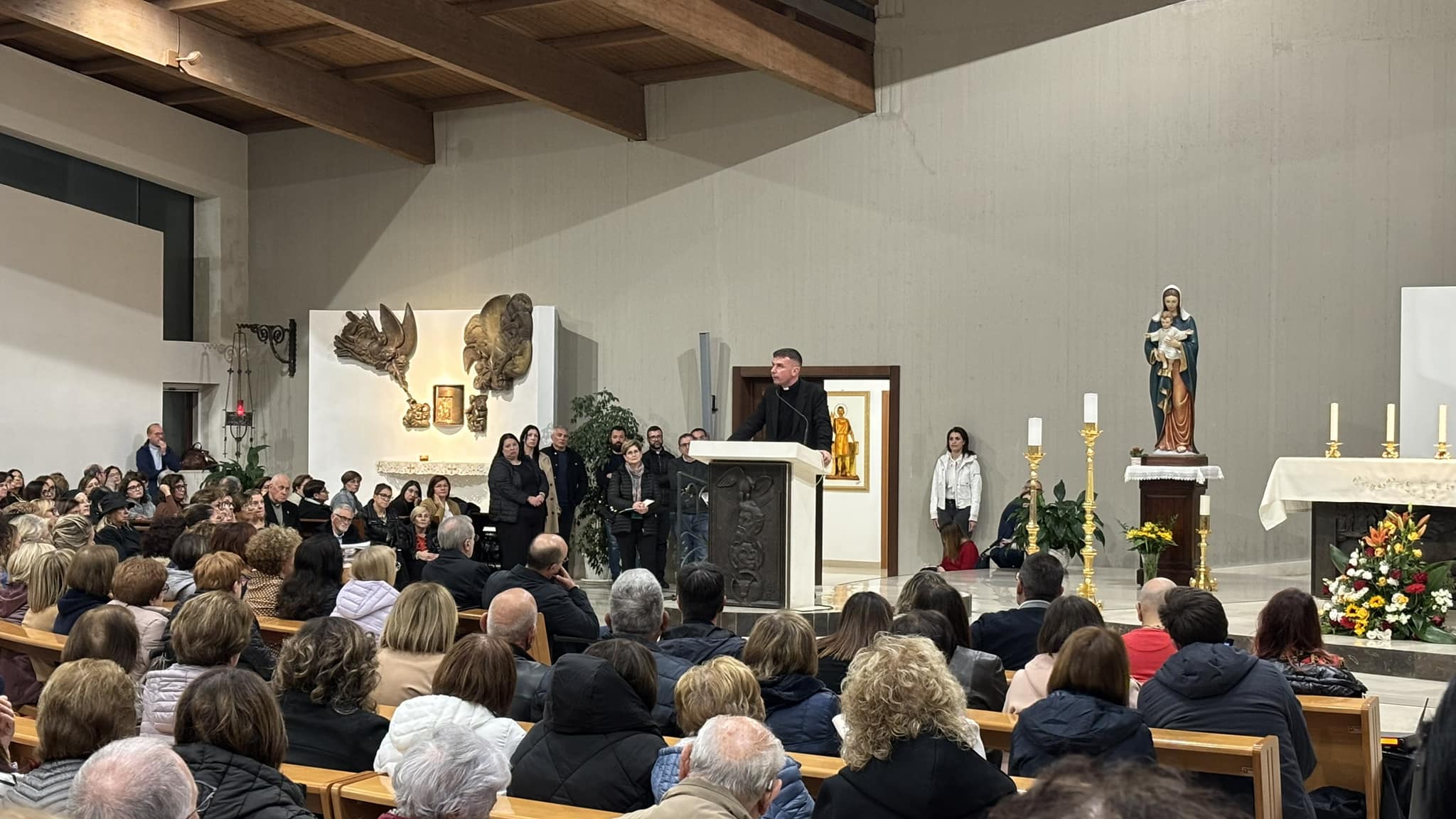 Don Luigi Maria Epicoco ai catechisti di Ragusa: “I giovani hanno bisogno di testimoni veri”