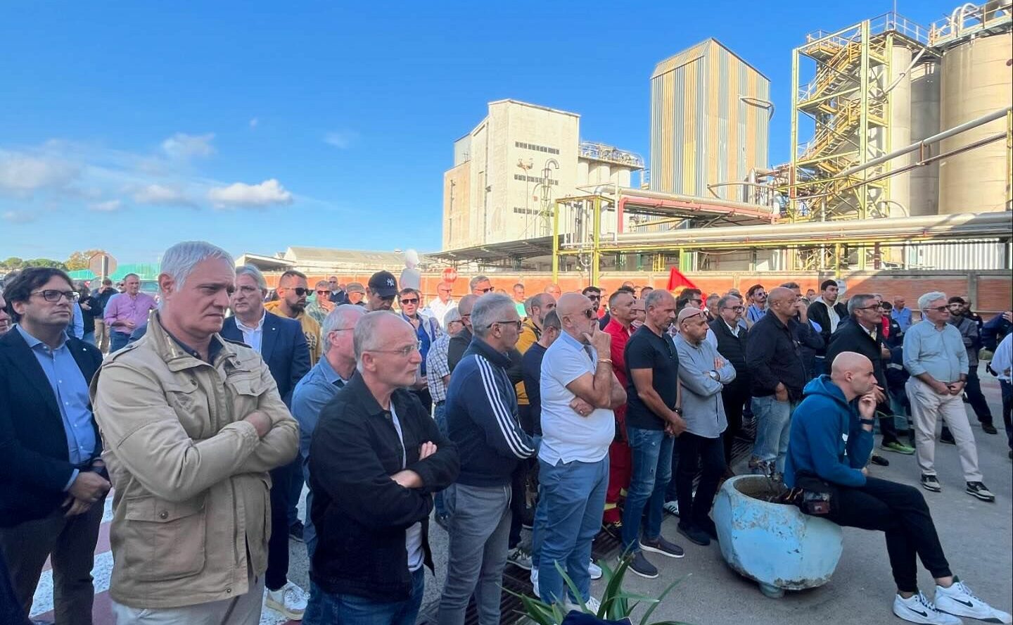 Martedì sciopero generale di diretto e indotto: quello di Eni è un accanimento contro Ragusa!