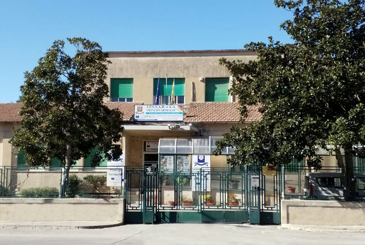 Modica, l’Istituto “Principi Grimaldi” e l’errore storico. Il prof. Barone: “Città senza memoria”
