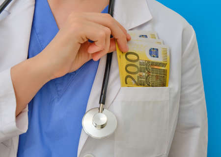 Anestesia salata: l’ASP di Ragusa paga 1.440 euro ogni 12 ore ad un medico “escursionista”