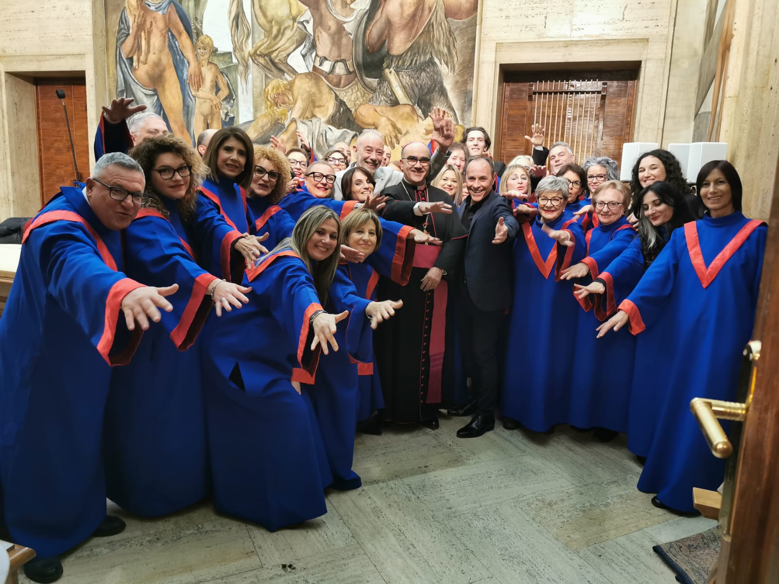 Il Modica Gospel Choir stasera si esibisce a Siracusa dopo il concerto in Prefettura a Ragusa