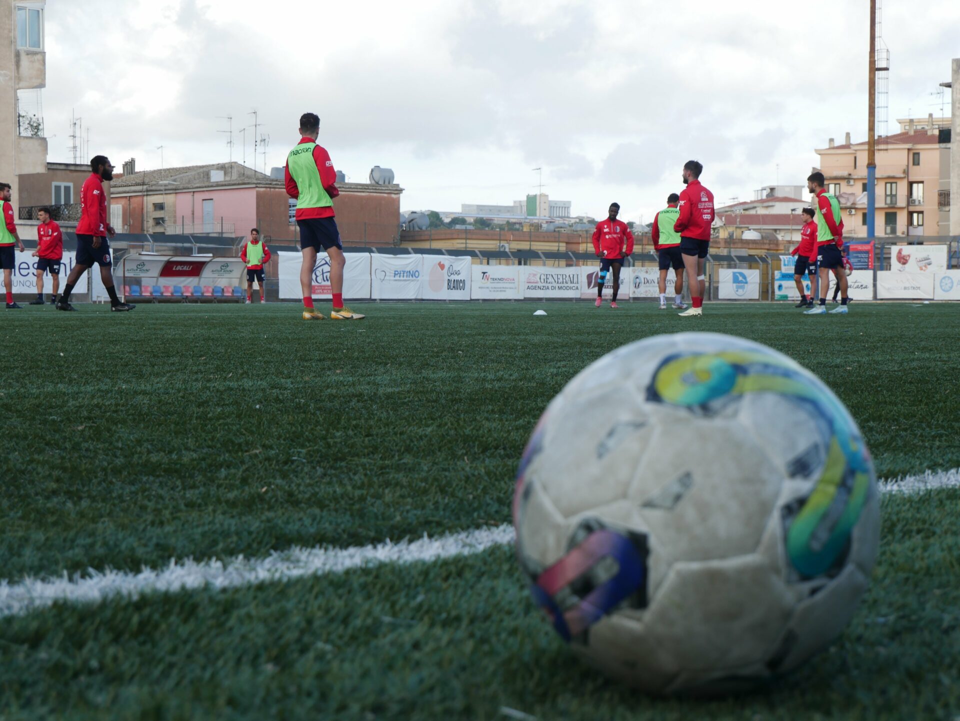 Modica Calcio: ieri allenamento congiunto col Pro Ragusa, oggi doppia seduta poi il rompete le righe