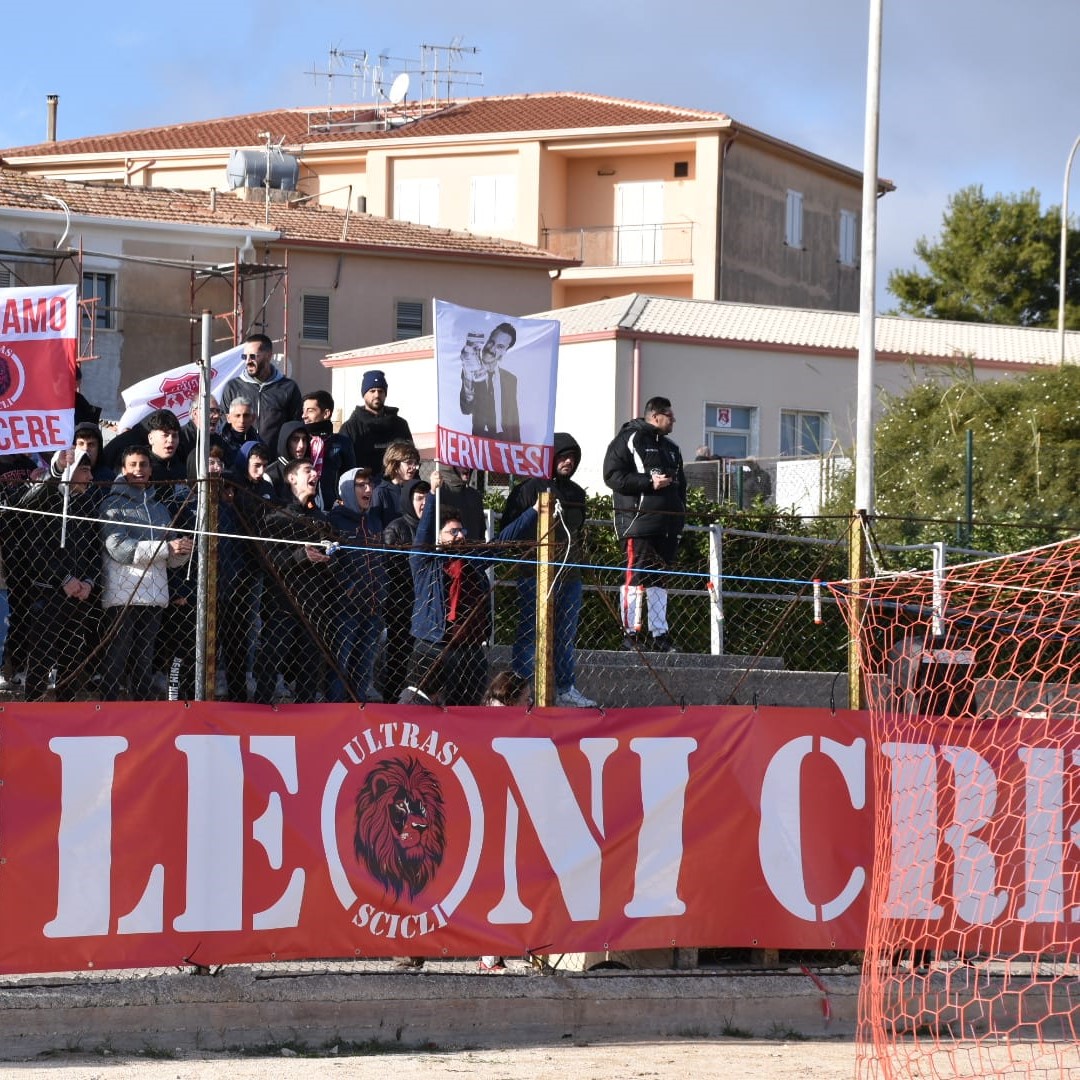 Il derby “barocco” al Noto Calcio, i granata calano il poker e i tifosi contestano lo Scicli CR