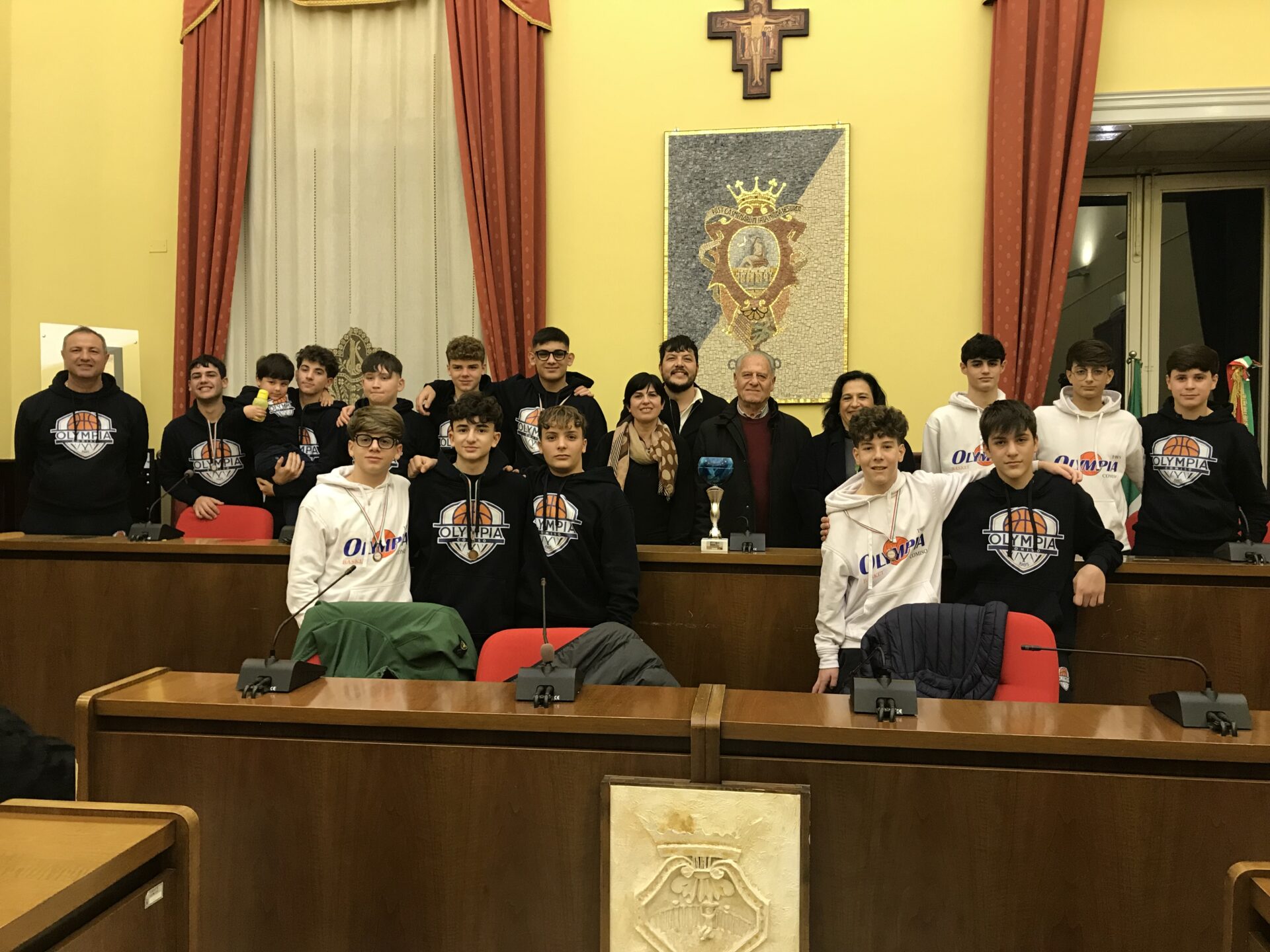 Basket giovanile: Olympia Comiso seconda al “Befana Basket Costa Sorrento”, i complimenti del sindaco