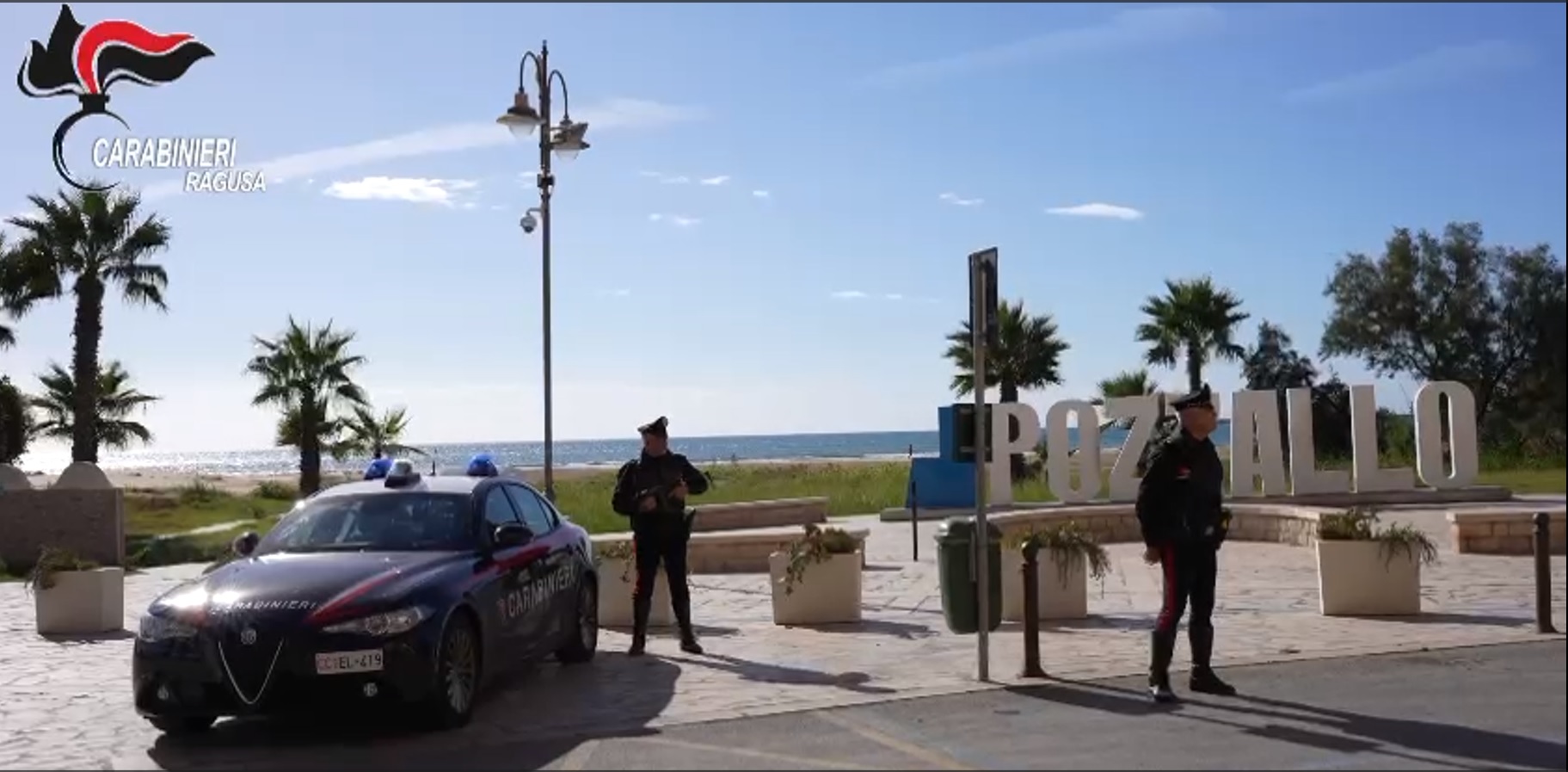 Pozzallese sorpreso da carabinieri con coltello e droga, denunciata la donna che era con lui