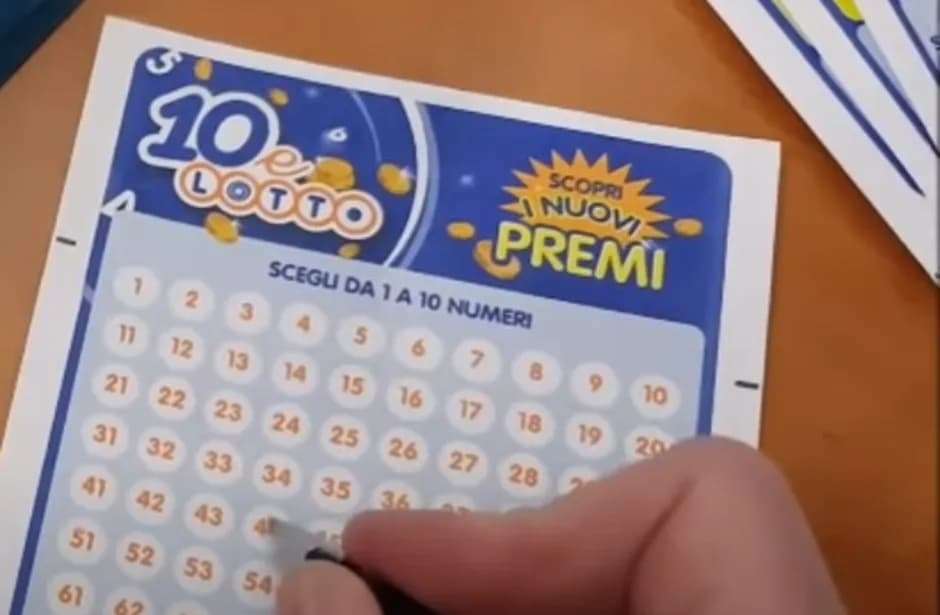 La fortuna “bacia” Santa Croce, vinti 50 mila euro al 10eLotto, è caccia al vincitore