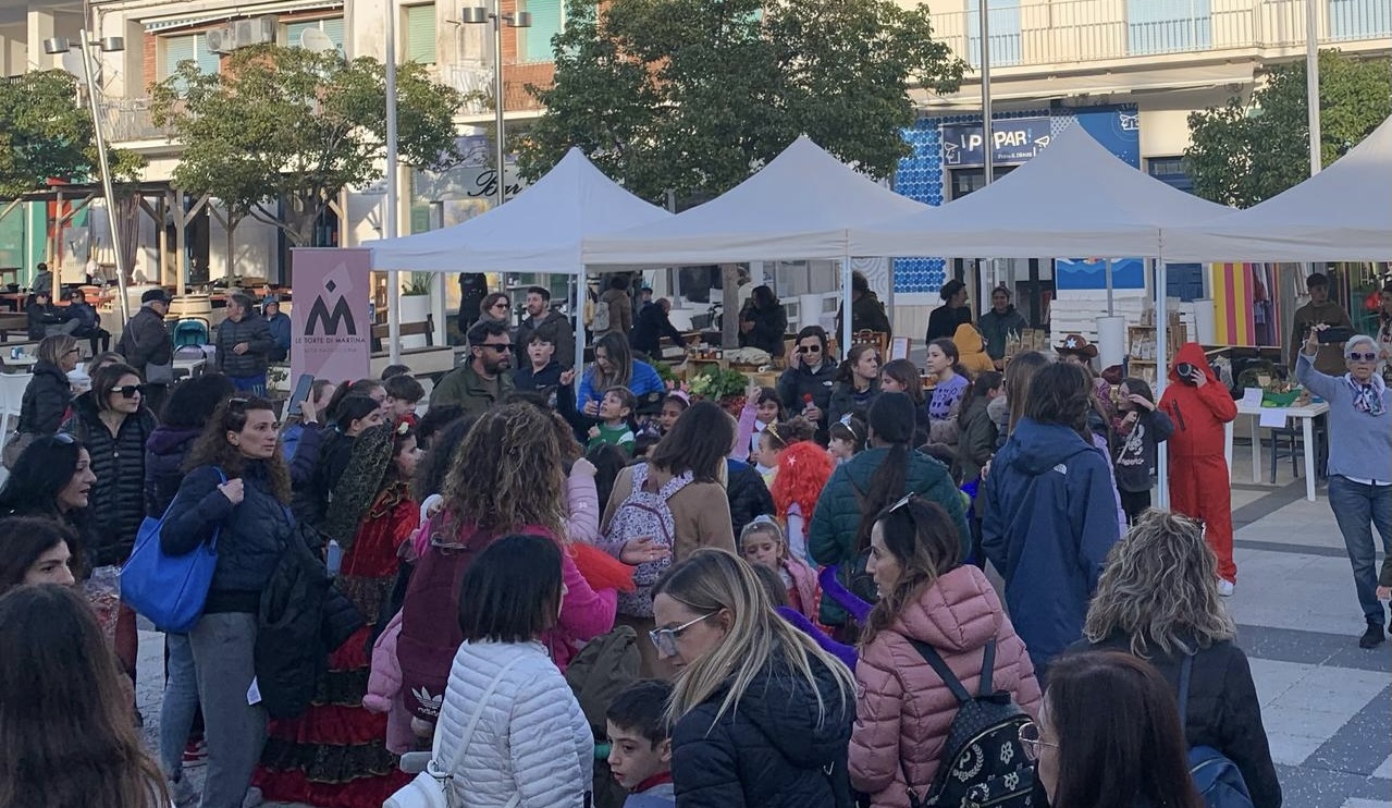Marina di Ragusa animata dal Carnevale alternativo di Gas Mazzarelli