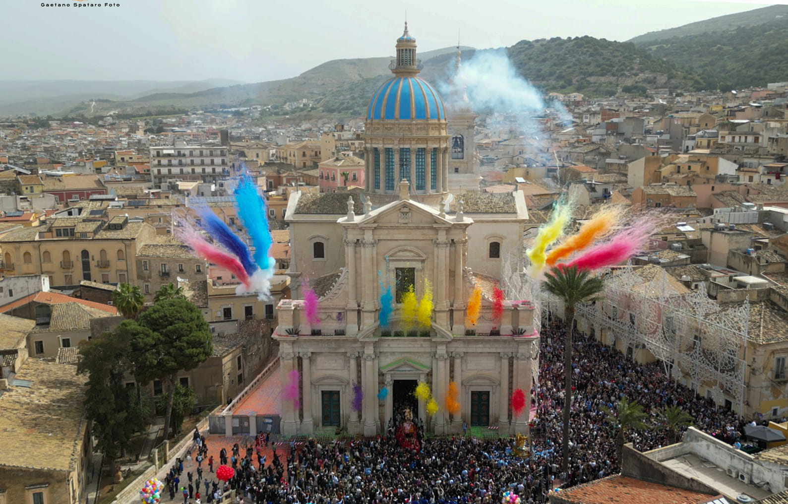Comiso: c’è attesa per la Pasqua vissuta sotto il segno della “Pace”