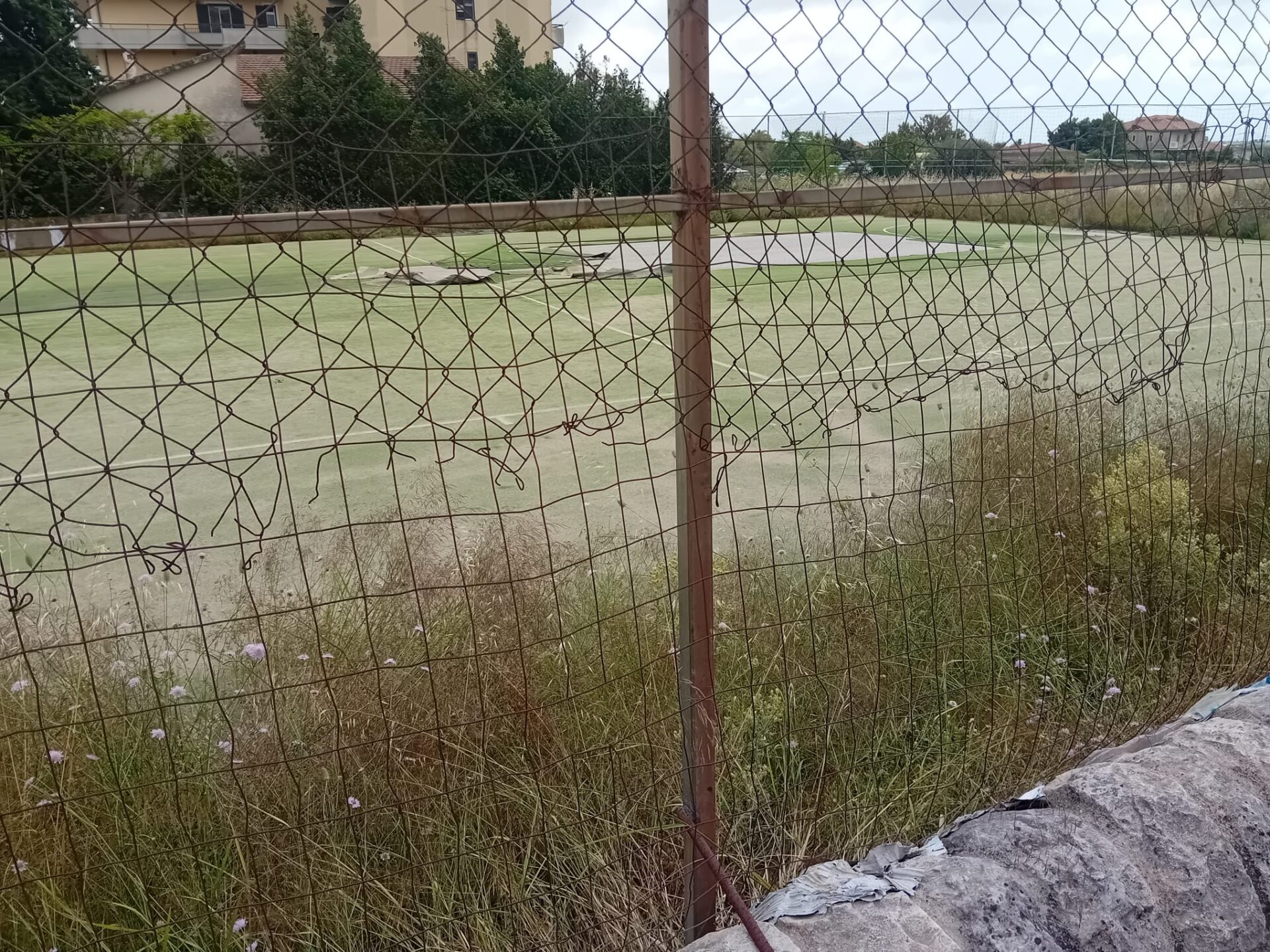 Modica, che fine ha fatto il finanziamento per sistemare il campetto di Via Sorda Sampieri?