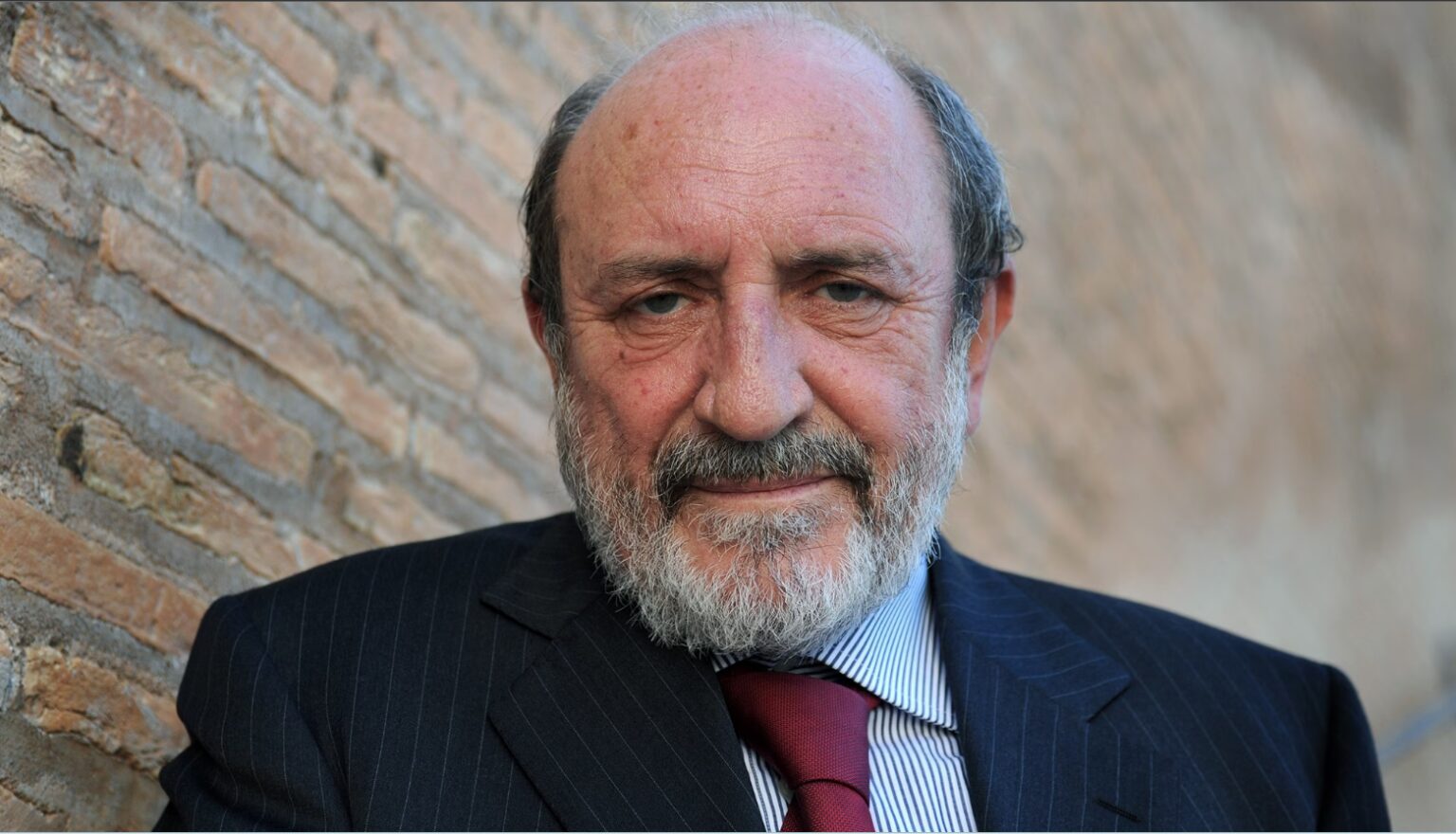 Il filosofo Umberto Galimberti al Teatro Tenda a Ragusa il 6 giugno