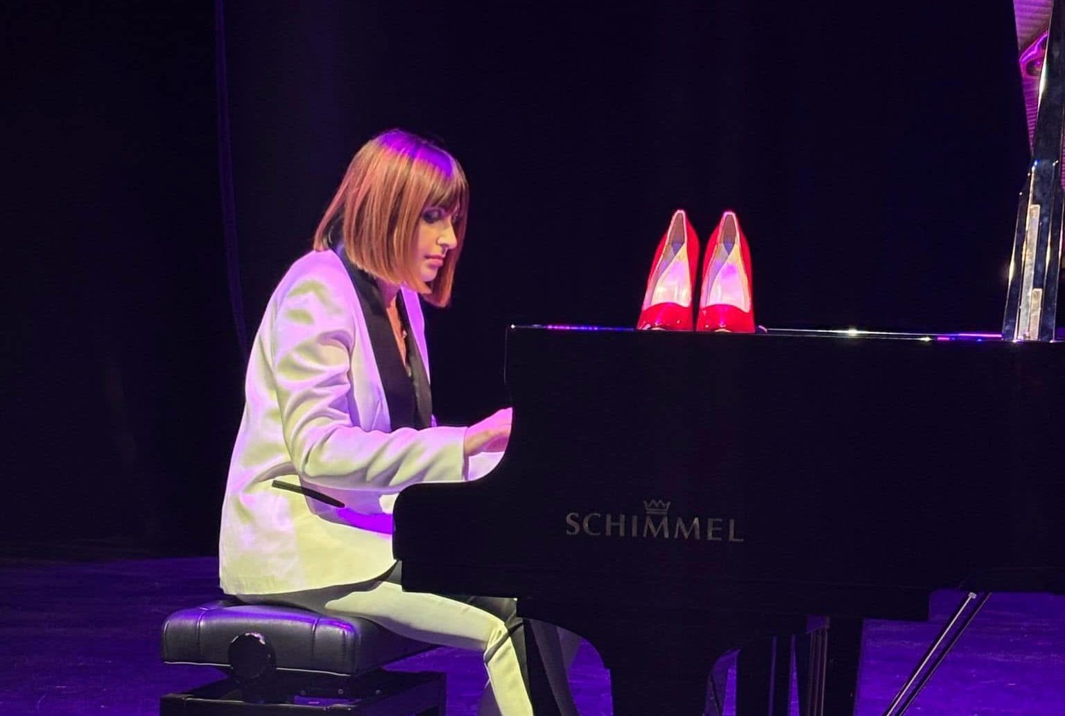 Giuseppina Torre, la pianista vittima di violenza si racconta nel libro “Un piano per rinascere”