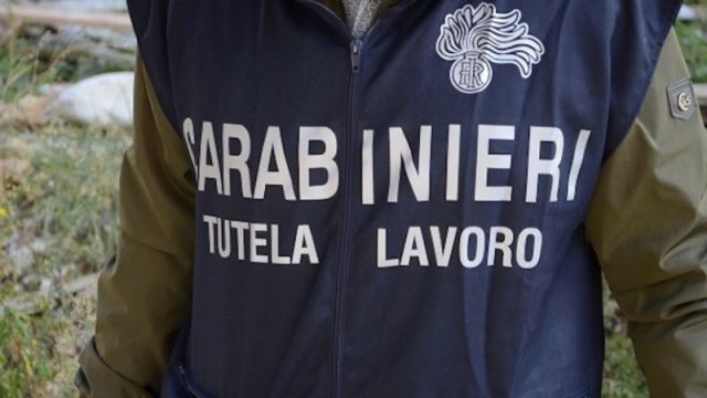 Operazione dei Carabinieri contro lo sfruttamento del lavoro: ad Acate chiusa azienda