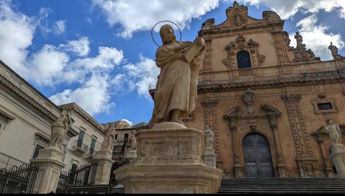 Modica, la Festa di San Pietro tra fede e folklore e…qualche sacrificio per i residenti