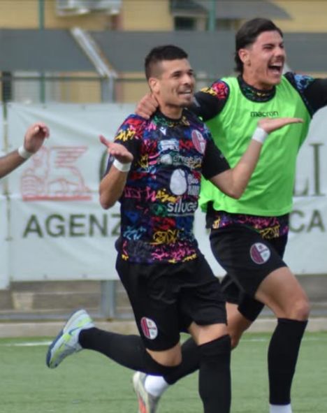 Gabriele Cacciola, è un nuovo acquisto del Vittoria: attaccante di razza e uomo squadra