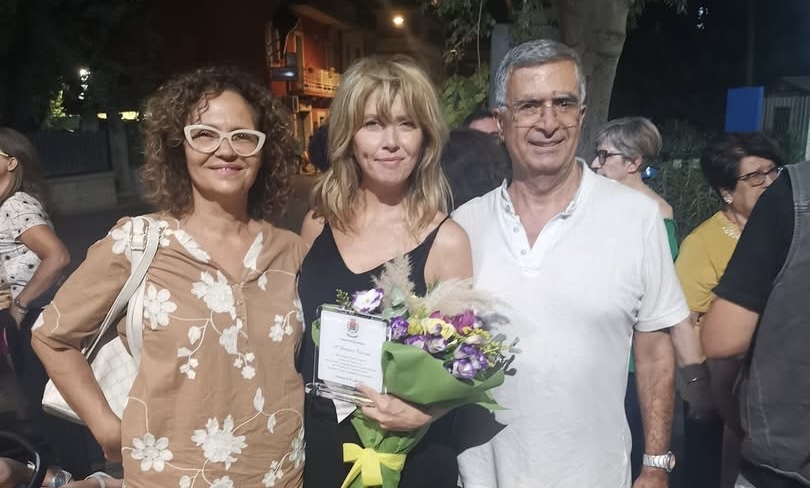Giarratana festeggia il ritorno di Loredana Cannata, dopo l’incidente all’Isola dei Famosi