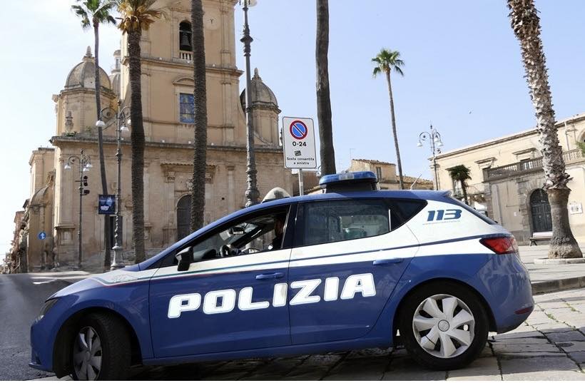 Vittoria, la Polizia arresta un tunisino e una rumena, presunti autori di rapina e aggressione