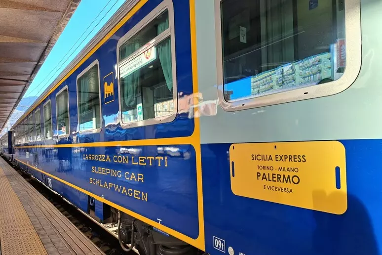 Torna Sicilia Express, treno speciale per chi rientra d’estate, tutte le fermate