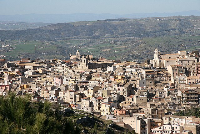 Fine settimana tutto da vivere a Chiaramonte. Sabato l’orchestra sinfonica del Massimo Bellini