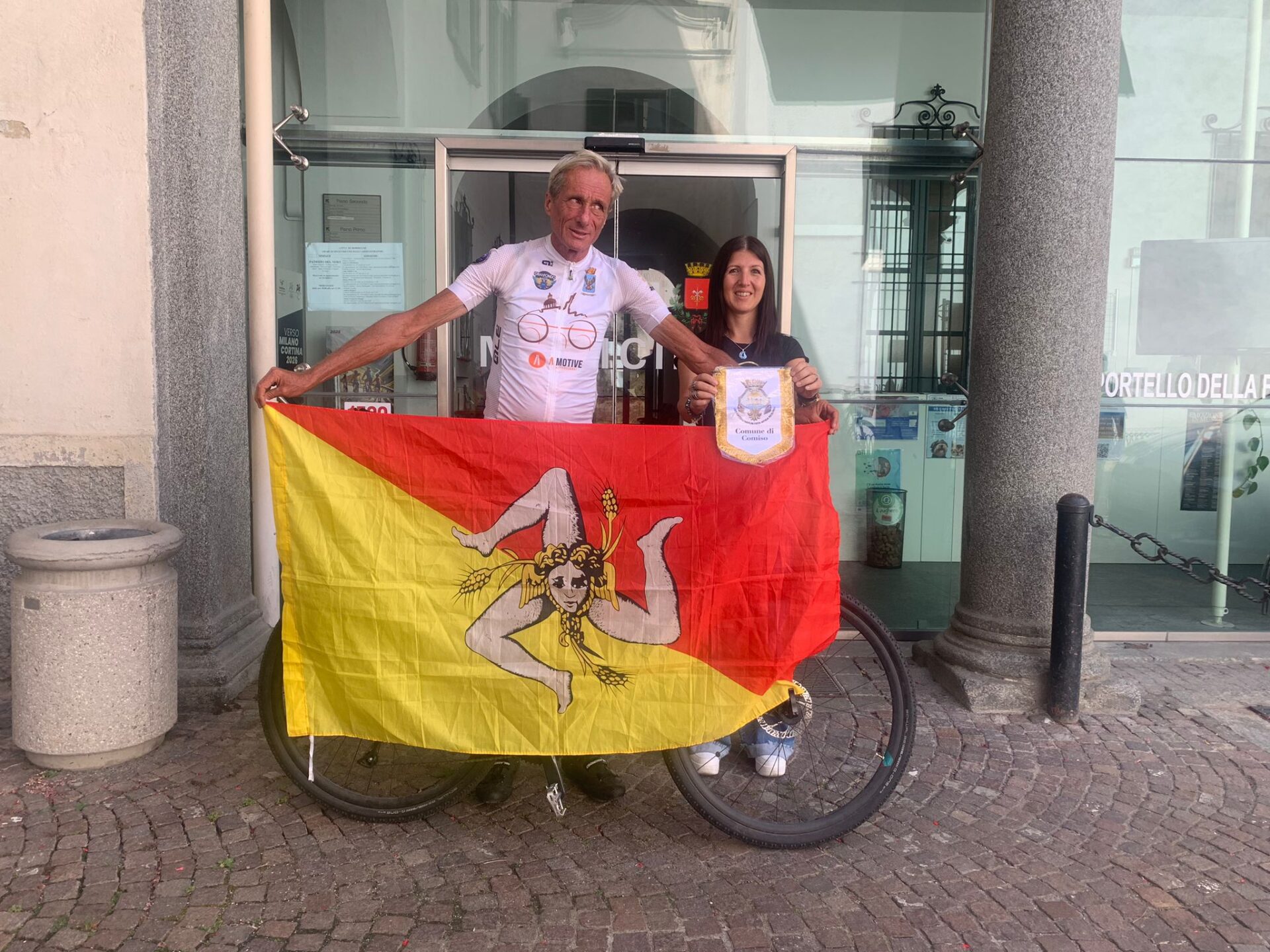 Da Comiso a Sondrio in bici per 2800 Km. Il 4 agosto si conclude il viaggio di Leonardo Cavazzi