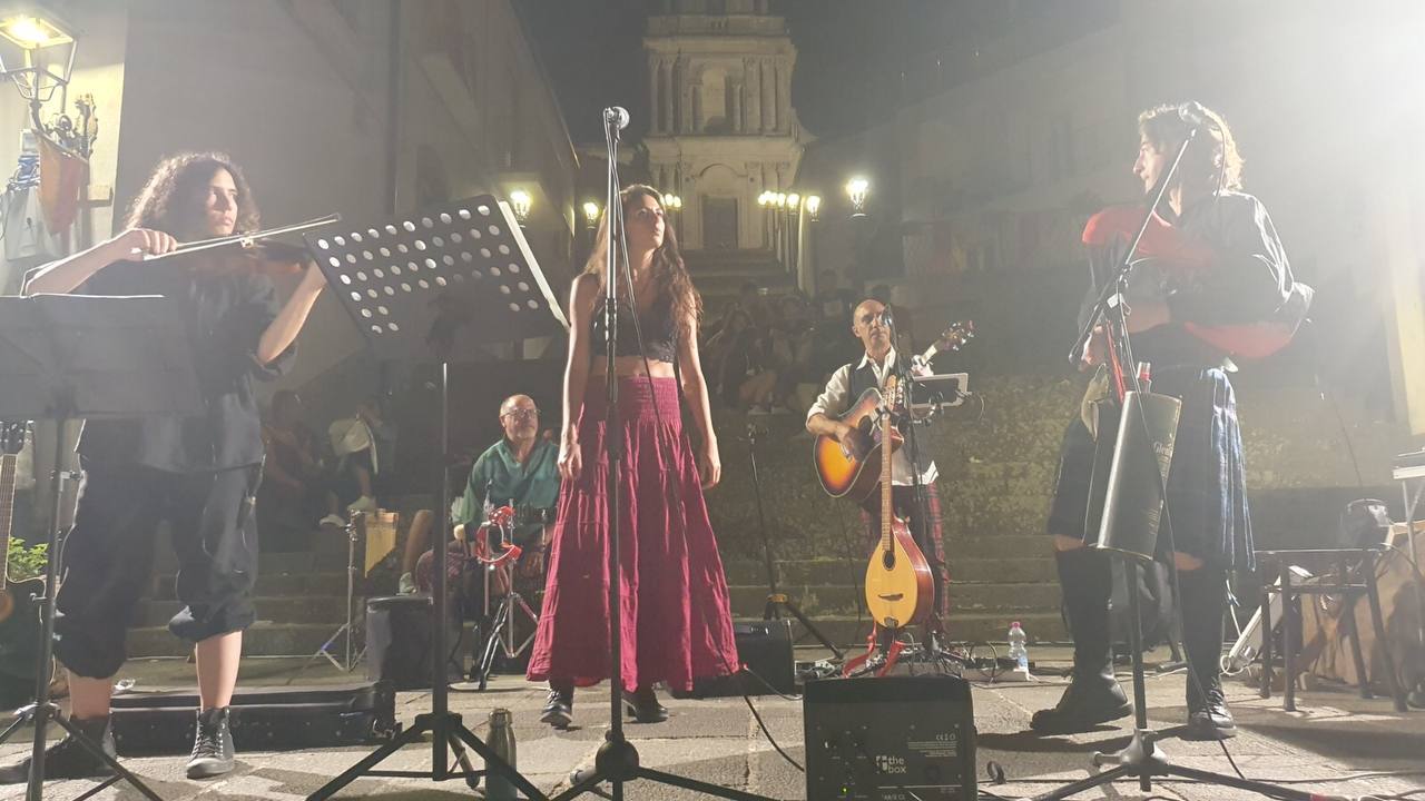 Musica, danze celtiche e medievali all’Antica Dimora “Il Sultano”: il 22 agosto i Tir-na-Nog: