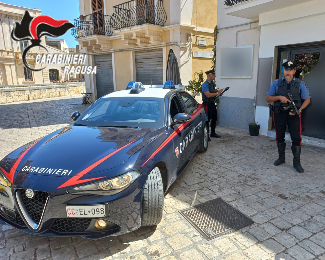 Nuovi risvolti sulla sparatoria a Scicli: arrestato un giovane albanese con pistola e pugnale