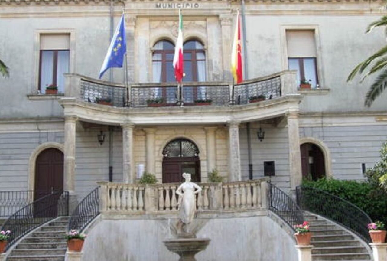 Chiaramonte Gulfi, sindacati conto la nuova pianta organica: 8 dipendenti a rischio esubero