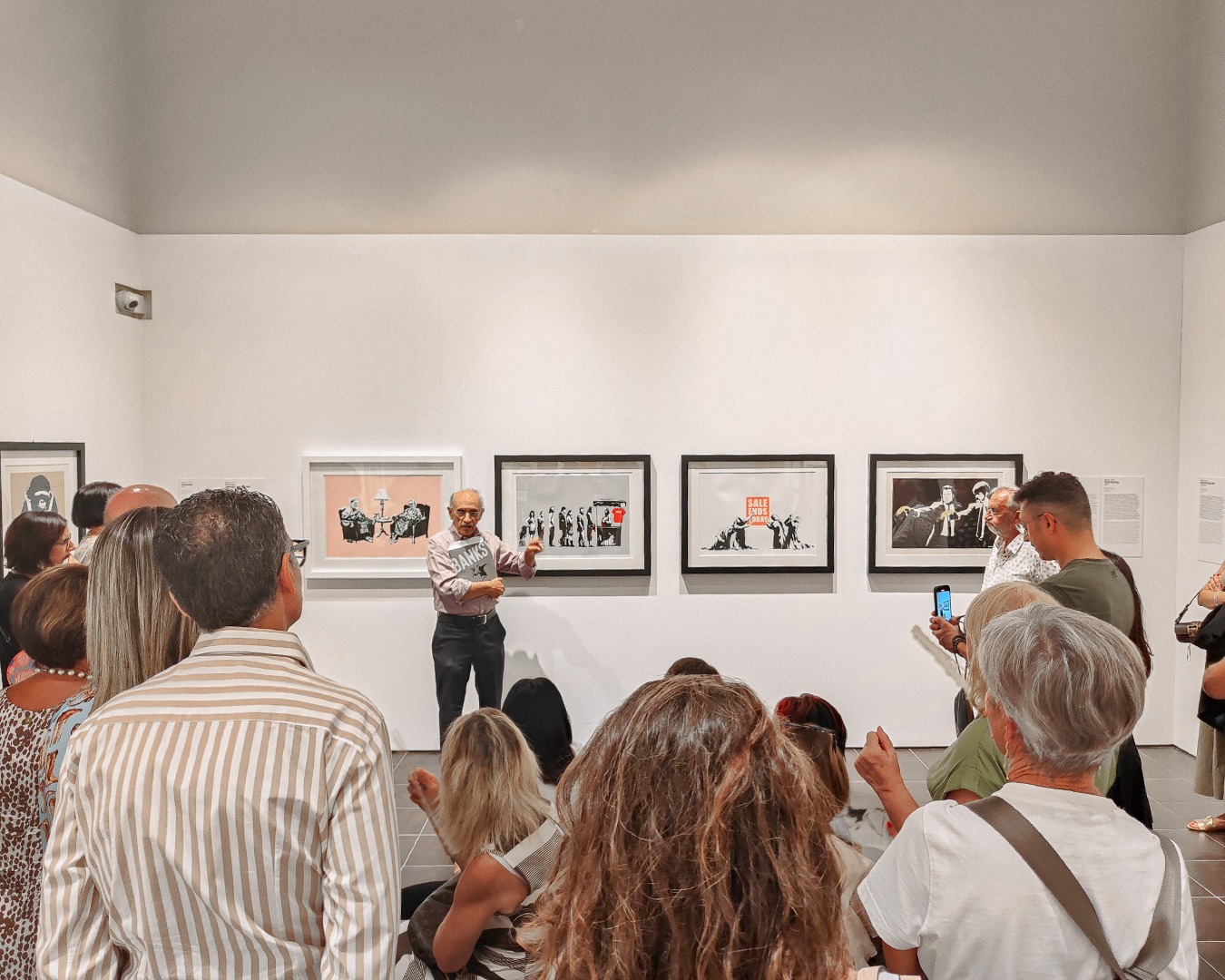 Modica, mostra di Banksy, successo di visitatori. Chiusura prorogata all’11 Gennaio
