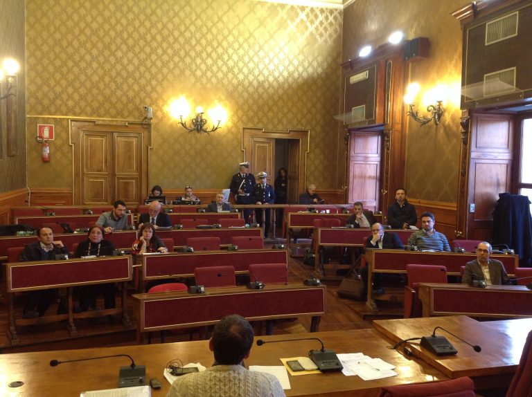 Ragusa, il Consiglio approva le mozioni del PD su Palestina e opera permanente su Camilleri