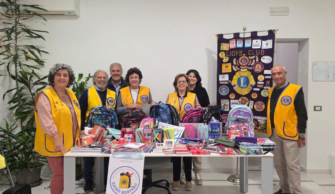 Lo “Zaino sospeso” del Lions Club Ragusa Host: un gesto che fa scuola