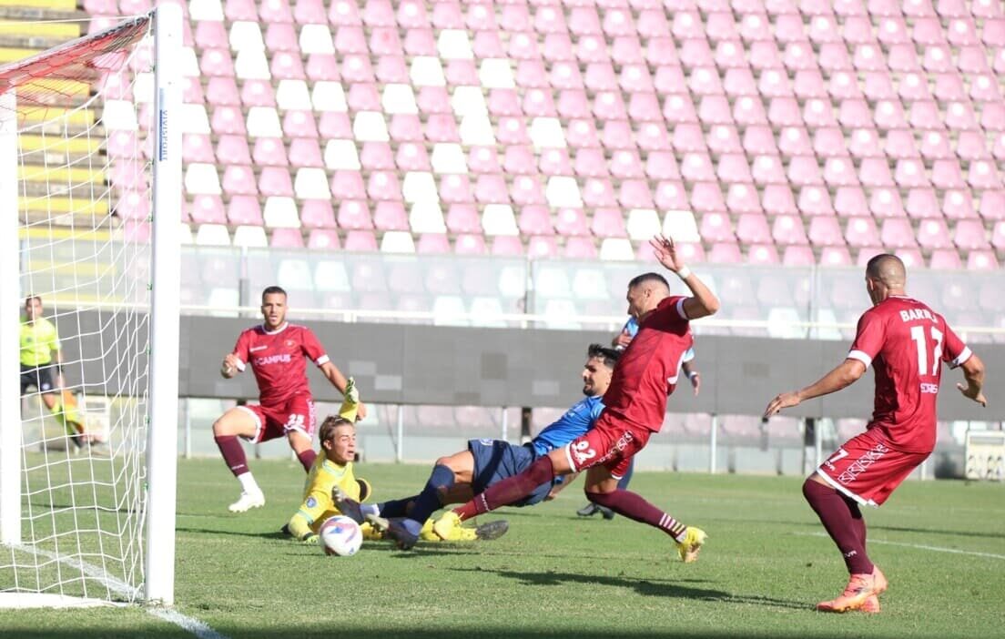 Crollo Ragusa al Granillo: la Reggina domina 2-0 e non c’è partita