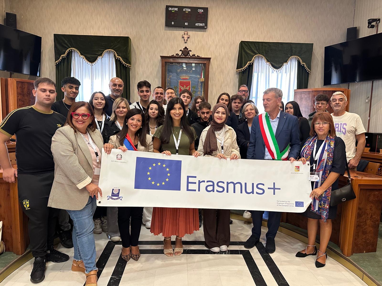 Modica, accolti al Comune gli studenti del progetto Erasmus dell’Istituto Grimaldi