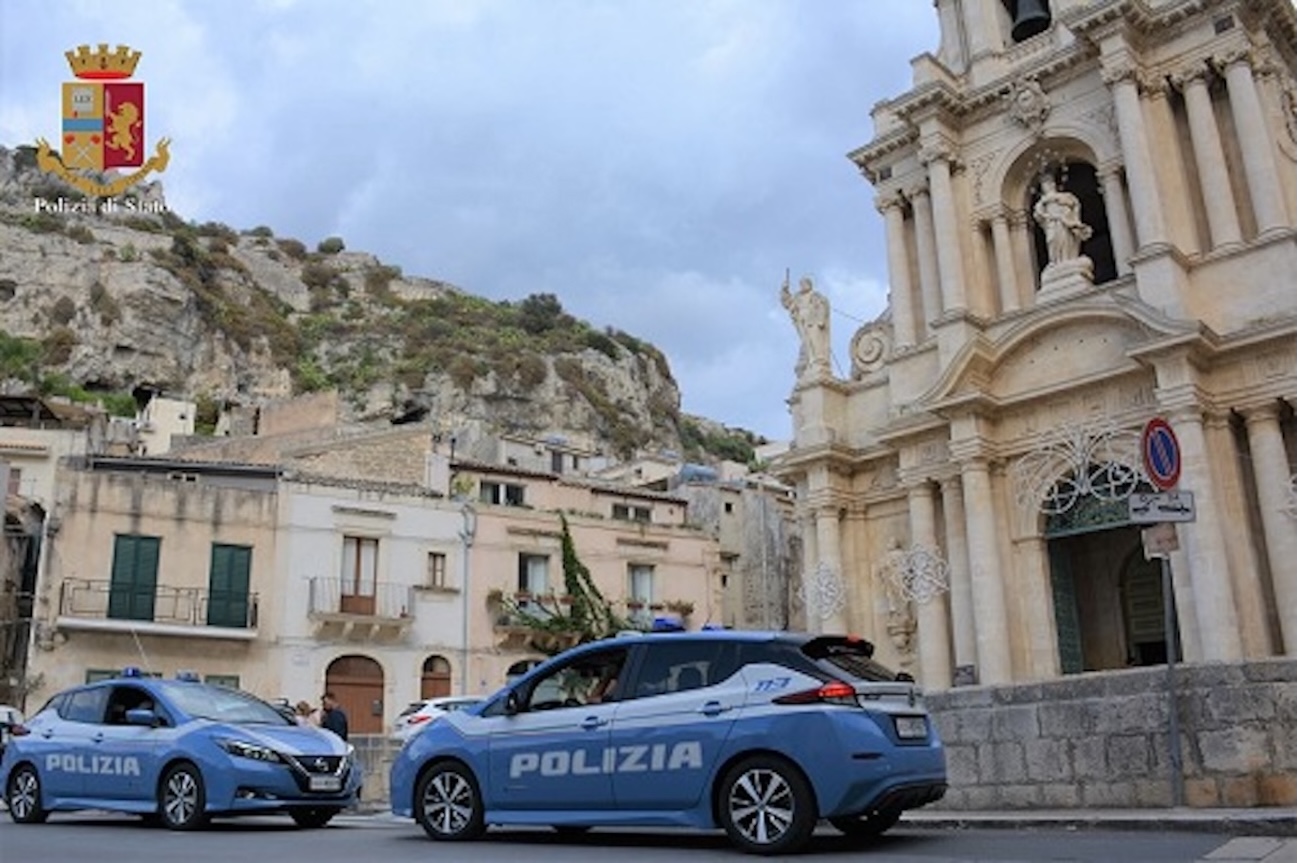 Scicli, abusi sulla ex fidanzata 15enne, la Polizia di Stato arresta 21enne
