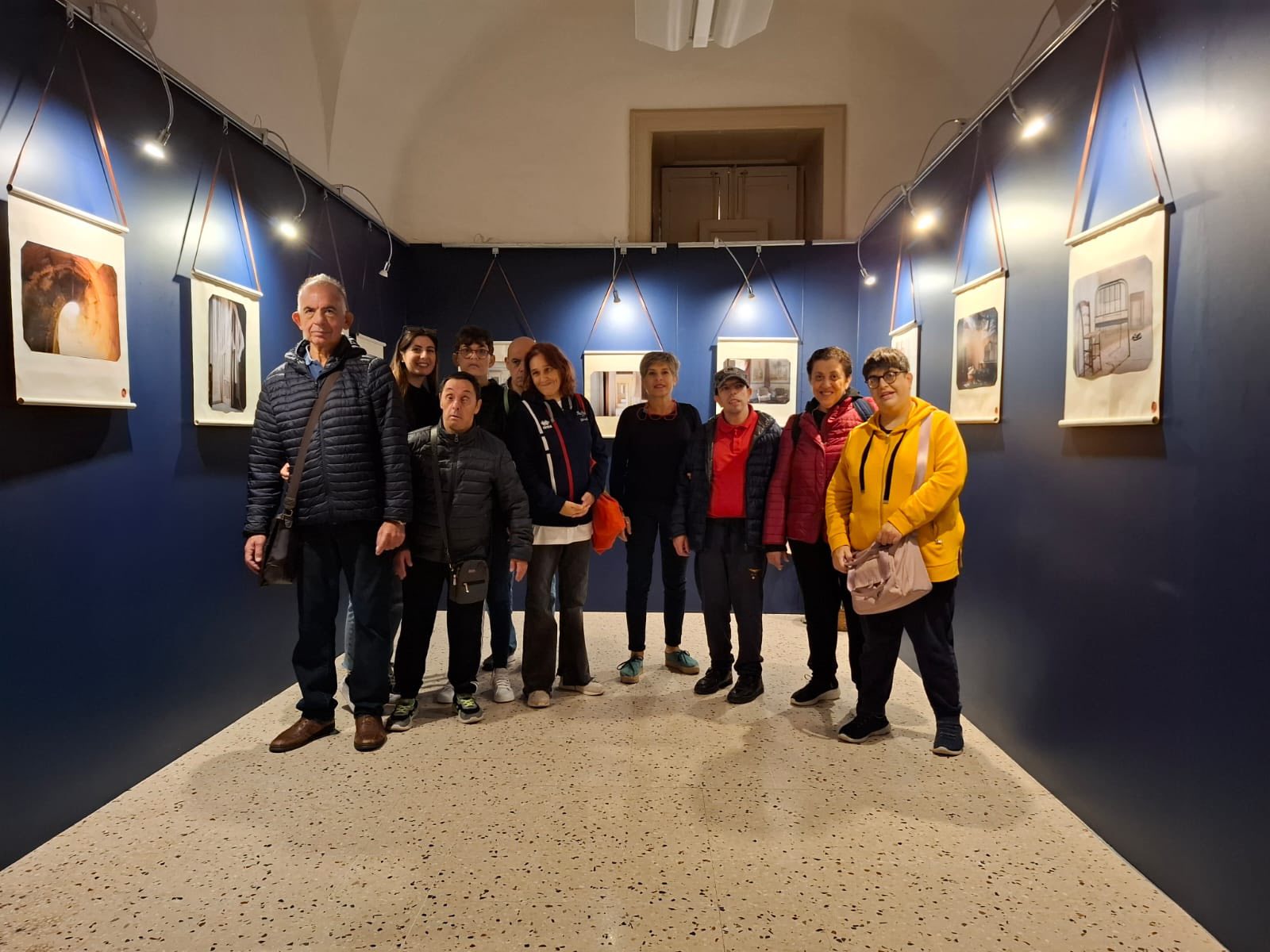 I ragazzi di Anfass Ragusa, curiosi e stupìti in visita alla mostra “Tempus Edax Rerum”