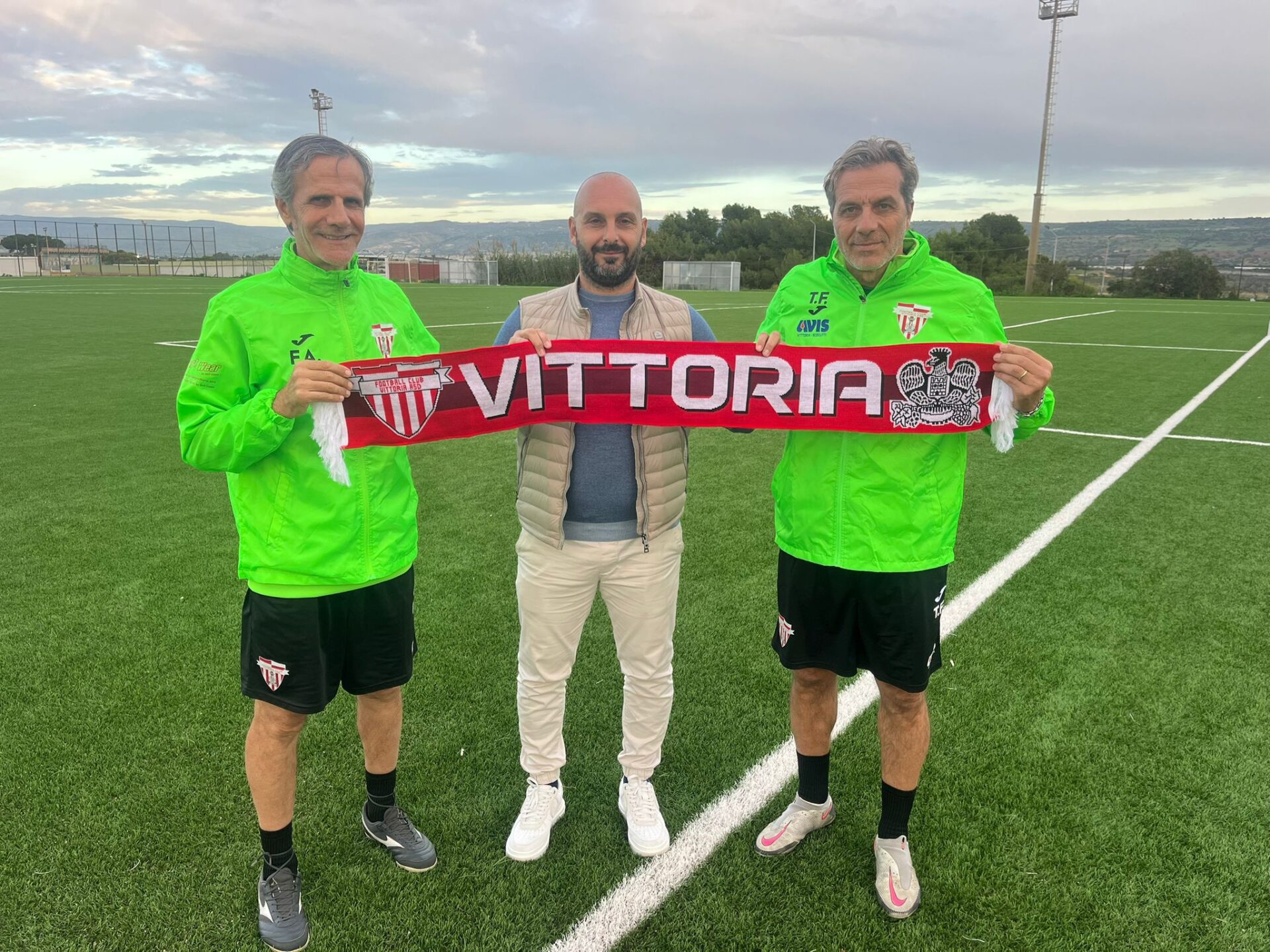 Calcio, Figliomeni nuovo allenatore del Vittoria, Longo nuovo DS