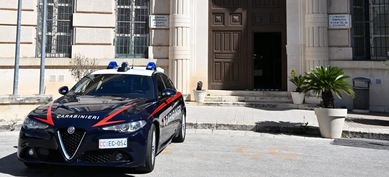 Aggredirono un medico e distrussero l’ambulatorio: arrestati due fratelli a Ragusa