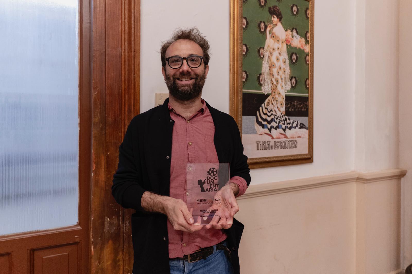 Il regista Francesco Frisari, con “Quale Allegria, vince al Festival Documentaria ( Videointervista)