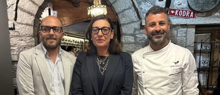 Modica protagonista in Albania con il cioccolato pone le basi per un gemellaggio con Argirocastro