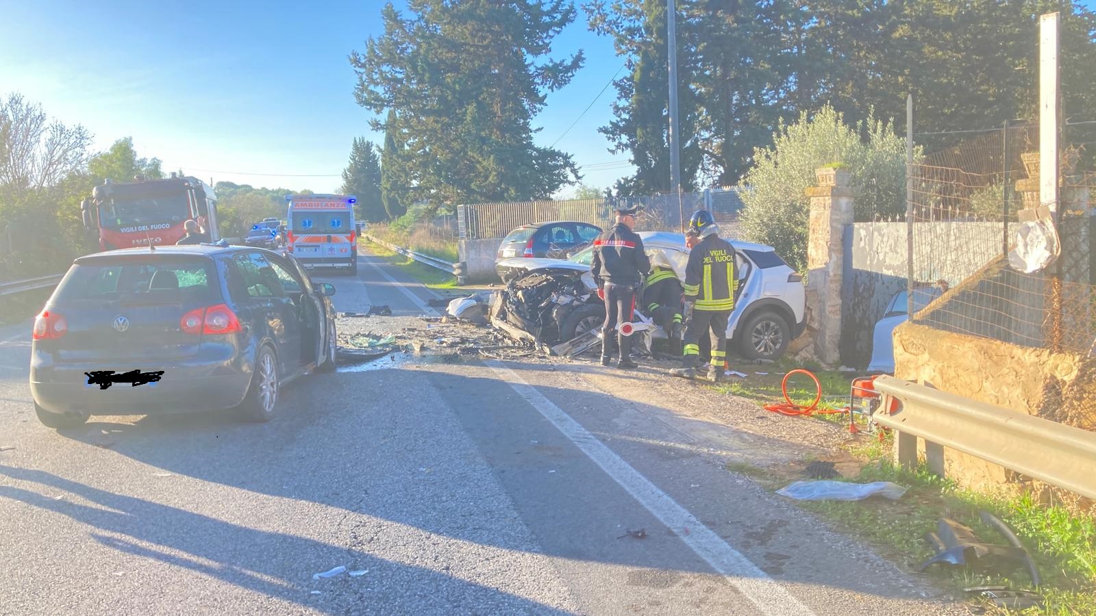 Grave incidente sulla strada Vittoria-Acate: due feriti trasportati in ospedale