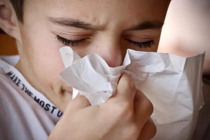 5 consigli per limitare i rischi di prendere il raffreddore