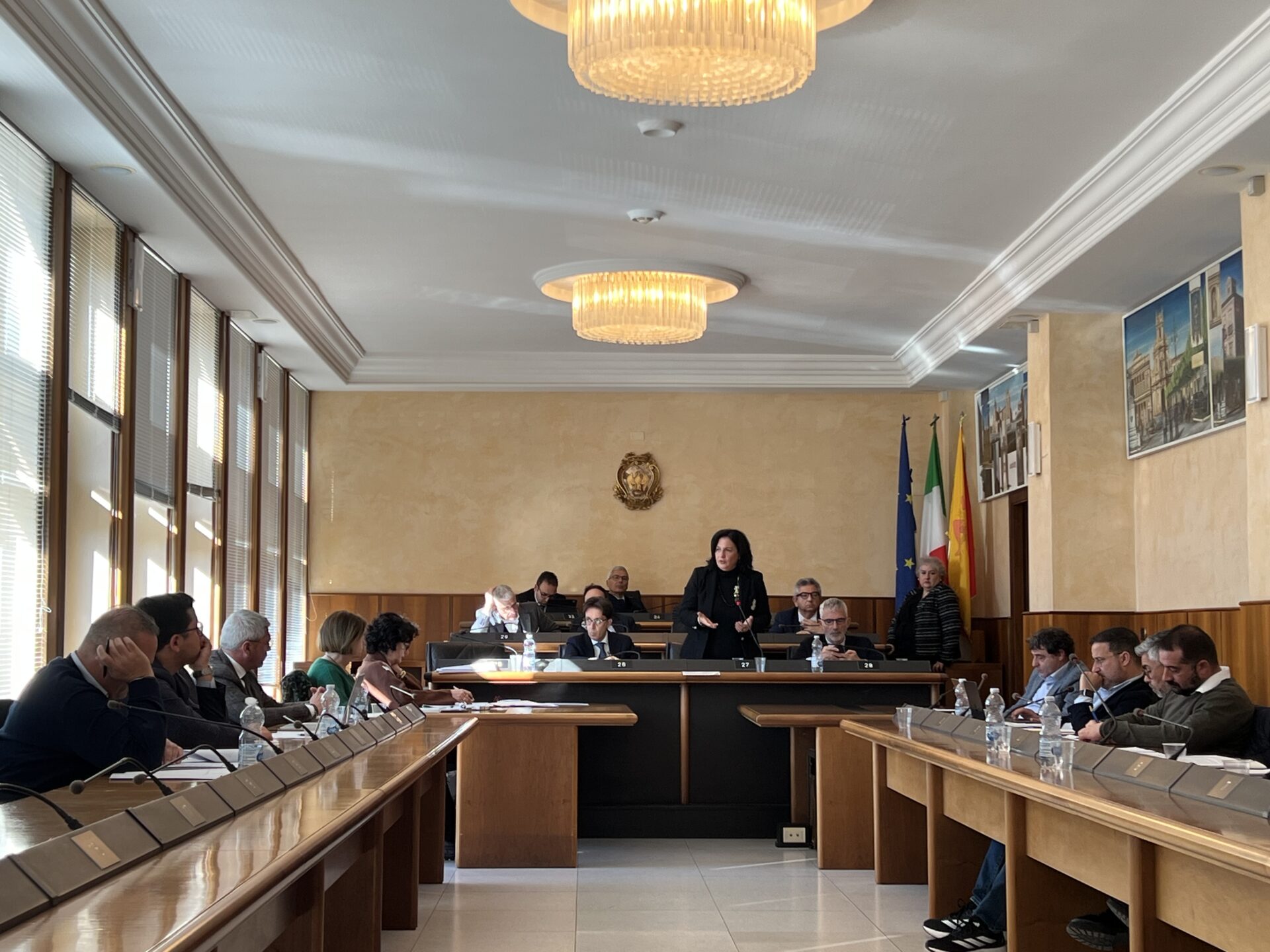 Provincia di Ragusa, tra fondi tagliati e nuove ambizioni: il bilancio che divide l’Aula