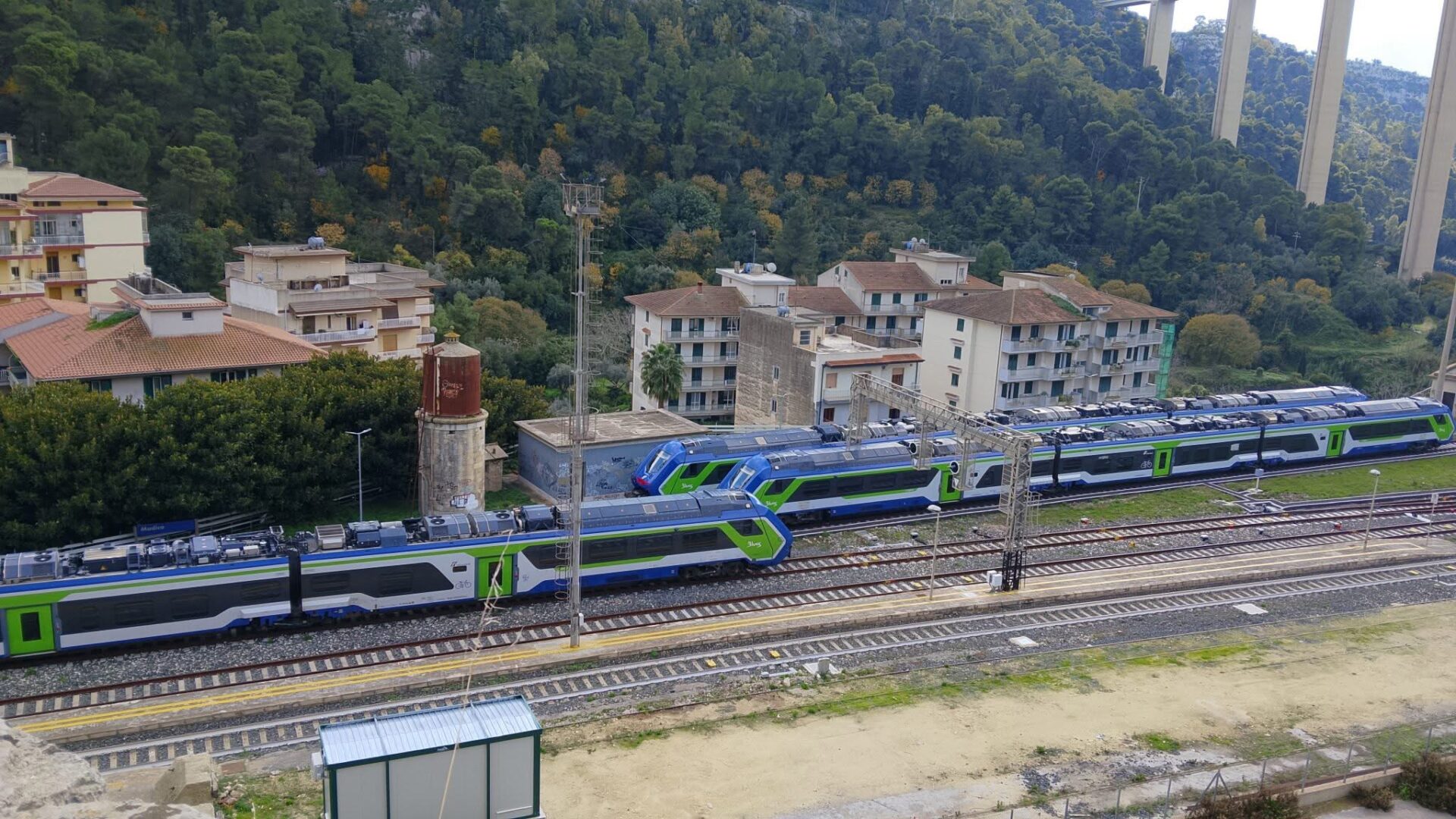 Da lunedì tornano i treni Blues, finisce l’incubo bus tra Ragusa e Siracusa